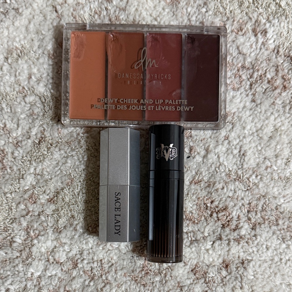 Danessa Myricks Beauty Dewy Cheek and Lip Palette - Warm Tones